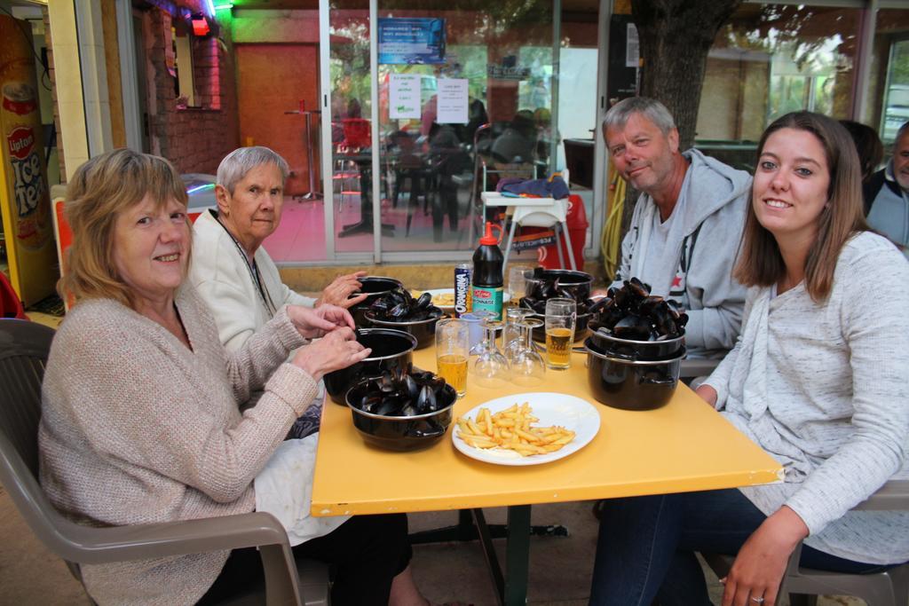 Hotel Camping Saint Lazare Aups Zewnętrze zdjęcie